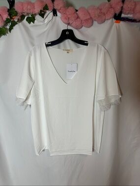 Twenty ten Lace-Trim V-Neck Top in White